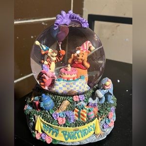 Winnie the Pooh musical globe